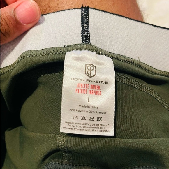 BORN PRIMITIVE woman boxer - Picture 3 of 4